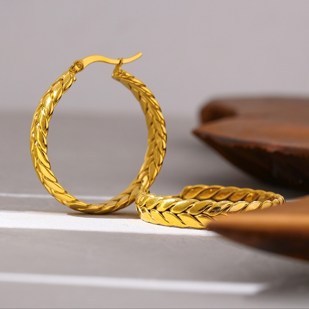 Stunning Wheat Round Hoop Earrings